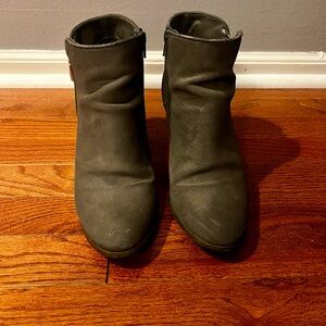 Women's Gray Ankle Boots
